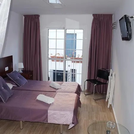 Hotel Linda 2*