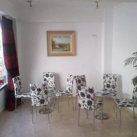 Linda Hotel